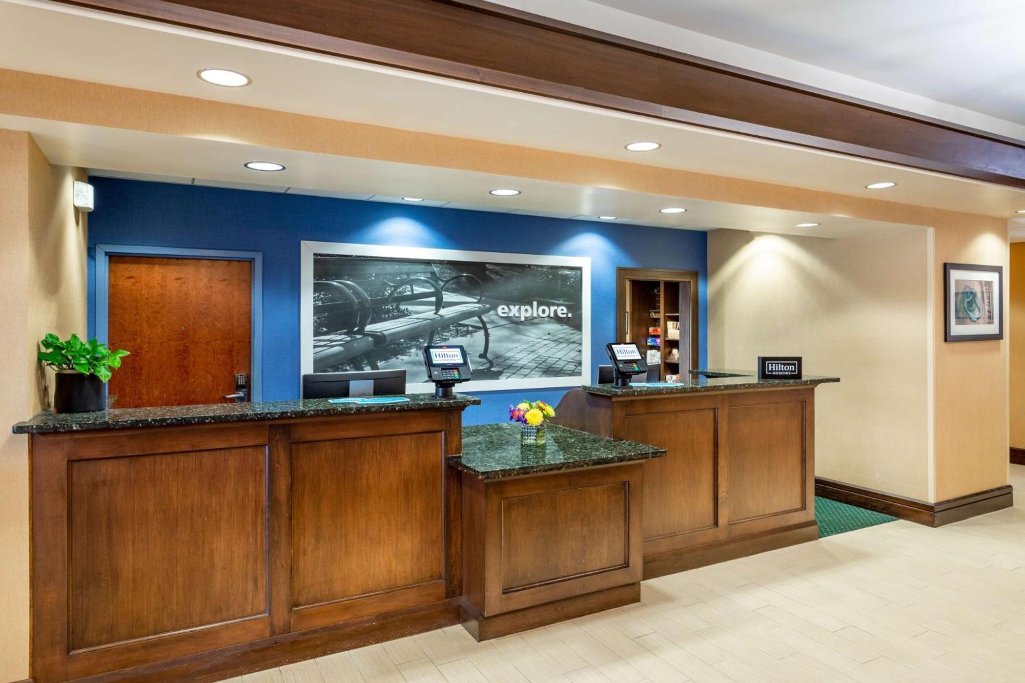 Hampton Inn & Suites Sacramento-Elk Grove Laguna I-5 Esterno foto